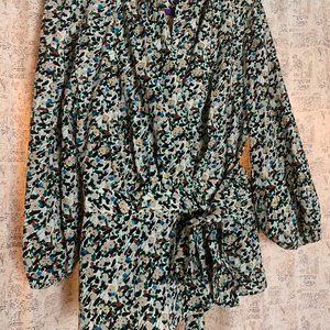 NY&Co Fun Wrap Patterned Work Top